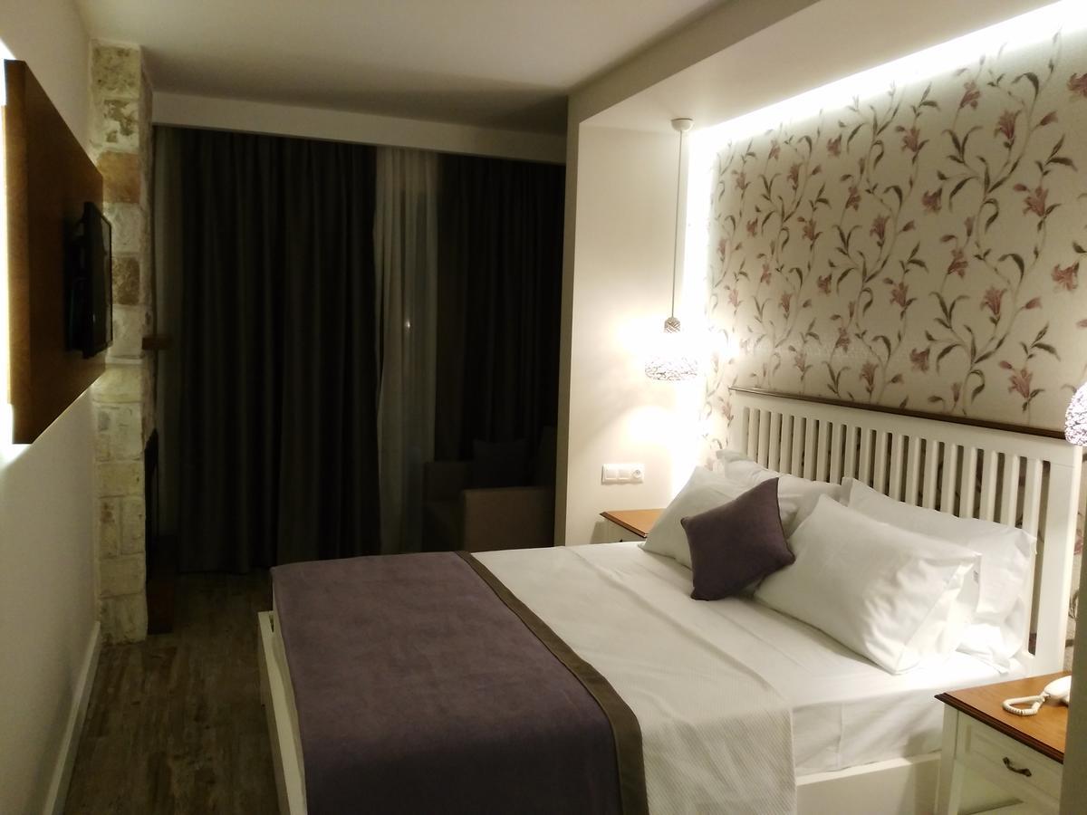 Focamor Otel Yenifoca Kültér fotó